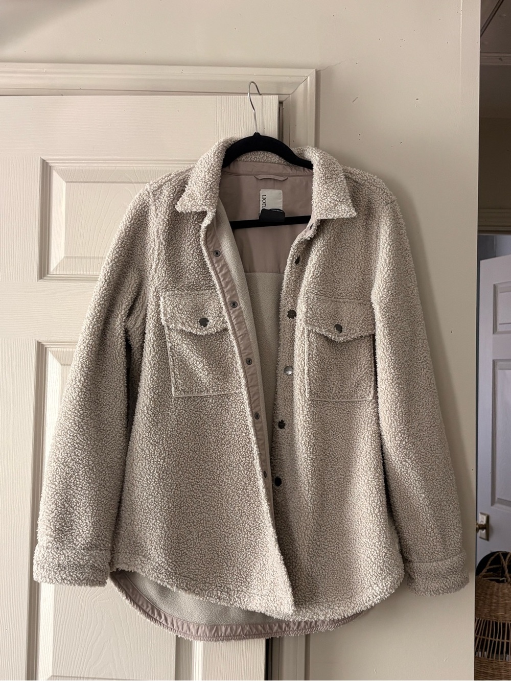 Vuori Women's Cream Sherpa Shacket Jacket